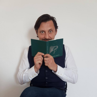 Cesta k literárnym pokladom s Lukášom Latinákom