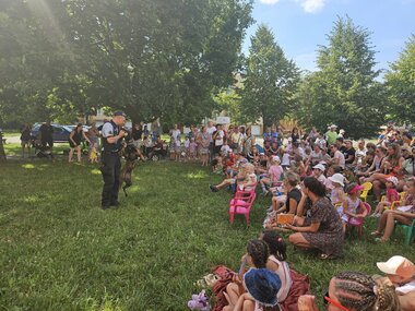 Knižnica na Zapotôčkoch s policajným psíkom a hrdinami z Labkovej patroly