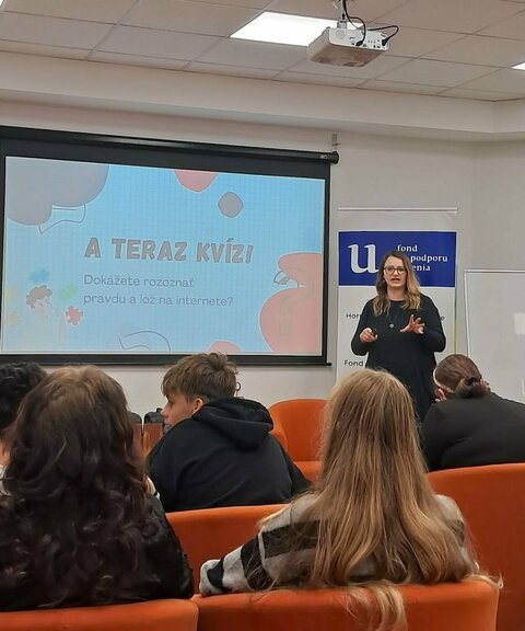 Nestrať sa vo svete informácií v Hornonitrianskej knižnici