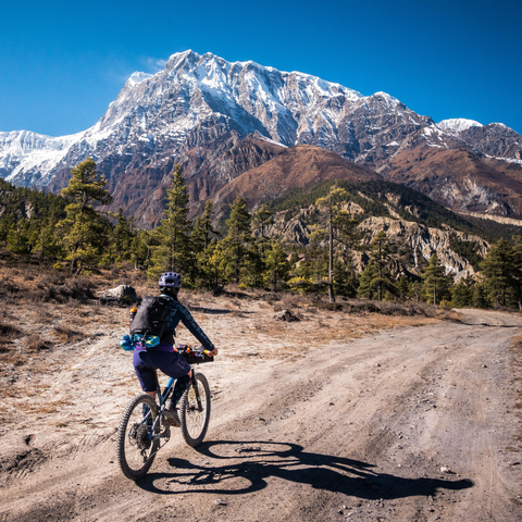 Na bicykloch okolo Annapurny