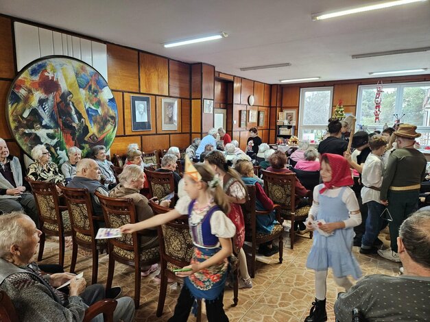 Ako sme seniorom pred vianocami rozdávali radosť