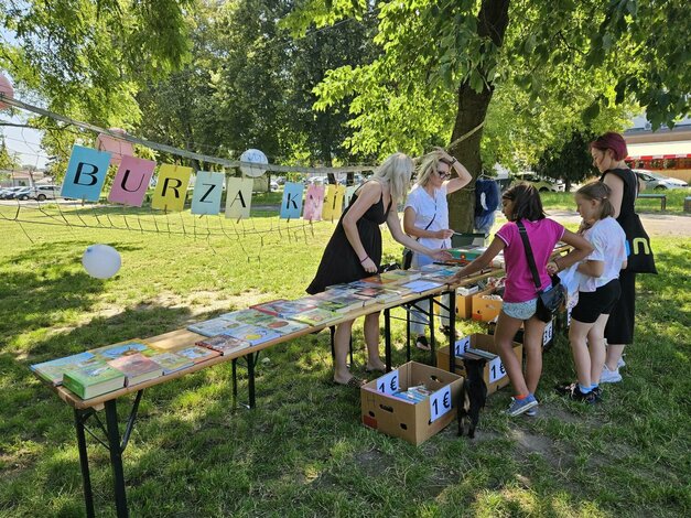 Naša knižnica bola už po štvrtý raz na "starej ceste" v necpaloch - 448887699_882661343904559_5183927915399065232_n