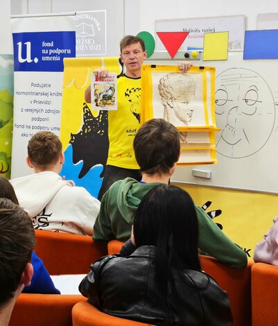 Adolf Dudek v Hornonitrianskej knižnici (10) Adolf dudek v hornonitrianskej knižnici - Adolf Dudek v Hornonitrianskej knižnici (10)