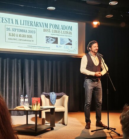 Lukáš Latinák v Hornonitrianskej knižnici