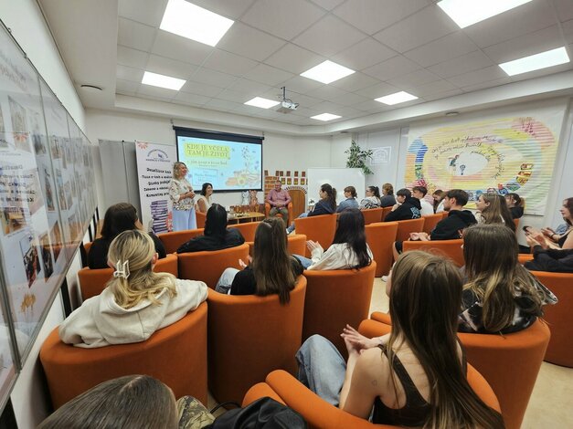 Kde je včela, tam je život - Kde je včela, tam je život (2)