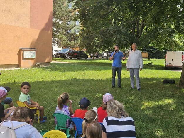 Knižnica na sídliskách-Zapotôčky (23)