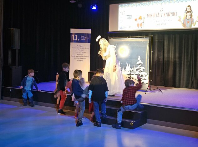Mikuláš v knižnici (15)