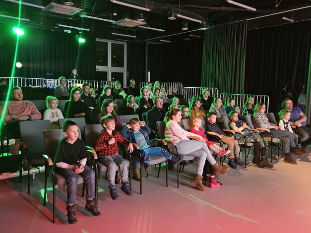 Mikuláš v knižnici (3)