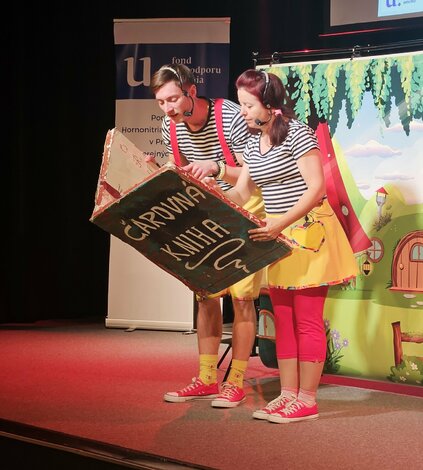 Mikuláš v knižnici (4)