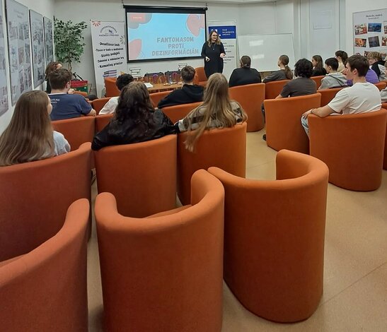 Nestrať sa vo svete informácií v hornonitrianskej knižnici - Zvol si info v Hornonitrianskej kniznici (9)