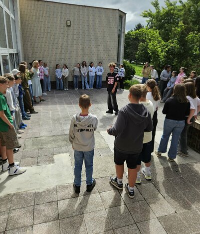 Beseda každý iný, všetci o.k. so zuzanou wienk - Zuzana Wienk v Hornonitrianskej knižnici (6)