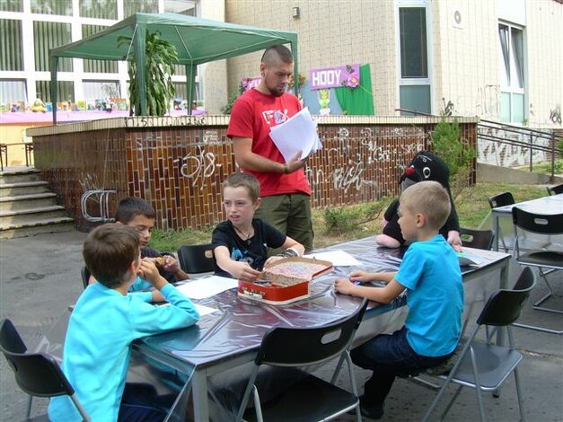 Praktikant Matúš a chlapské kreslenie