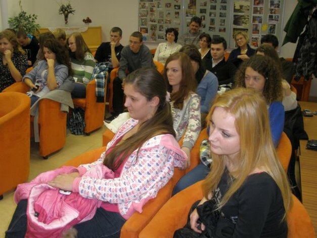 Študenti Gymnázia V.B.Nedožerského