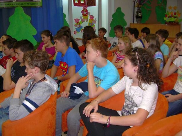 Kto vie, nech odpovie...