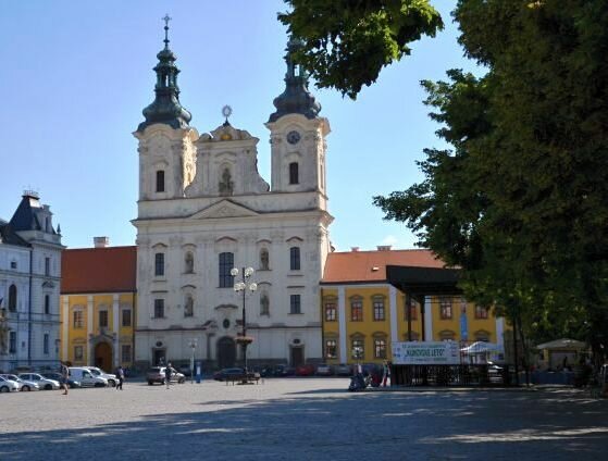 Jedna z historických dominantUherského Hradišťa - Kostel svatého Františka Xaverského