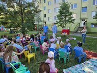 Knižnica na "severe" s divadlom tuš - Knižnica na Severe s Divadlom Tuš (2)
