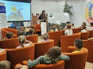 Lenka Šingovská v Hornonitrianskej knižnici (2)