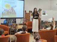 Lenka Šingovská v Hornonitrianskej knižnici (3)