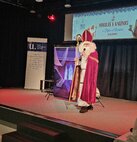 Mikuláš v knižnici (2)