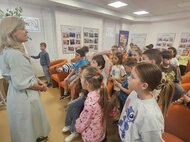 Beseda každý iný, všetci o.k. so zuzanou wienk - Zuzana Wienk v Hornonitrianskej knižnici (15)