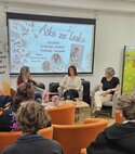 Iveta pernišová a natali fox v hornonitrianskej knižnici - Iveta pernisova a natali fox v hornonitrianskej kniznici