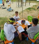 Knižnica v mestskom parku s rozprávkovými hrdinami - Knižní hrdinovia zavítali do Mestského parku (17)