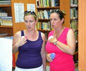Pani učiteľky Ivanka (vľavo) a Želka prísahu prežívali veľmi vážne.