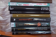 ... nielen náhodná zbierka kníh 2024
