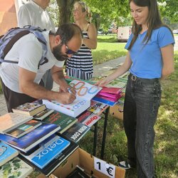 Knižnica na sídliskách-Zapotôčky (2)
