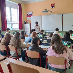 Vedecký ambasádor s Hornonitrianskou knižnicou (3)
