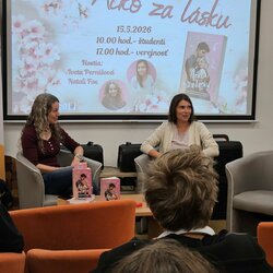 Iveta Pernisova a Natali Fox v Hornonitrianskej kniznici (9)